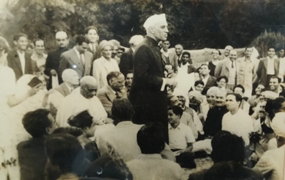 It is said that when one works in an abattoir long enough, one goes deaf to the blood and guts of slaughter. In the much-hyped Nehru vs Sardar surround sound, there are certain urban legends that prevail.