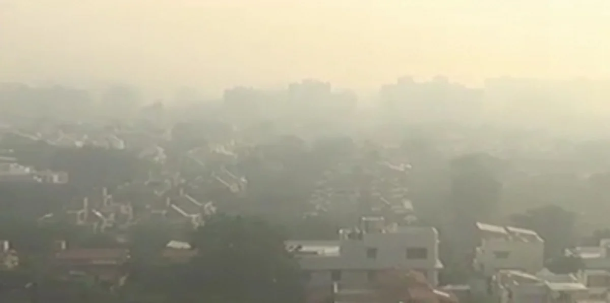 Air quality in Delhi dips to 'severe' category