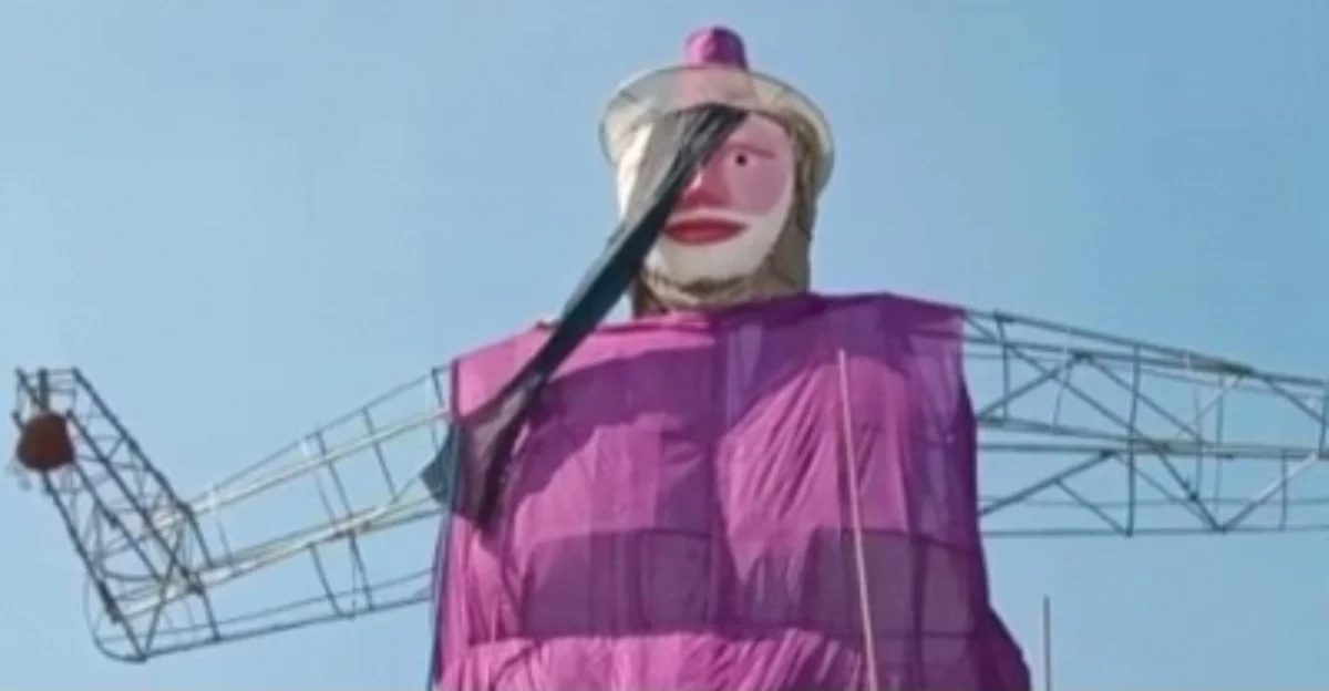 Cochin Carnival effigy face's resemblance to PM Modi. (IANS)