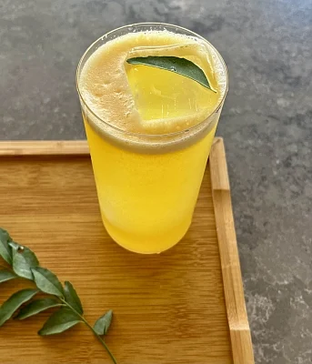 <div class="paragraphs"><p><em>Try these four fun cocktail recipes.(IANS)</em></p></div>