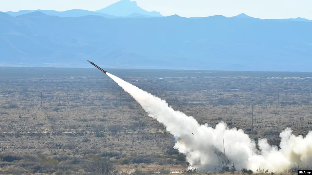 FILE - US soldiers fire a Patriot Missile during training at McGregor Range Complex in New Mexico, Dec. 14, 2014. (US Army)