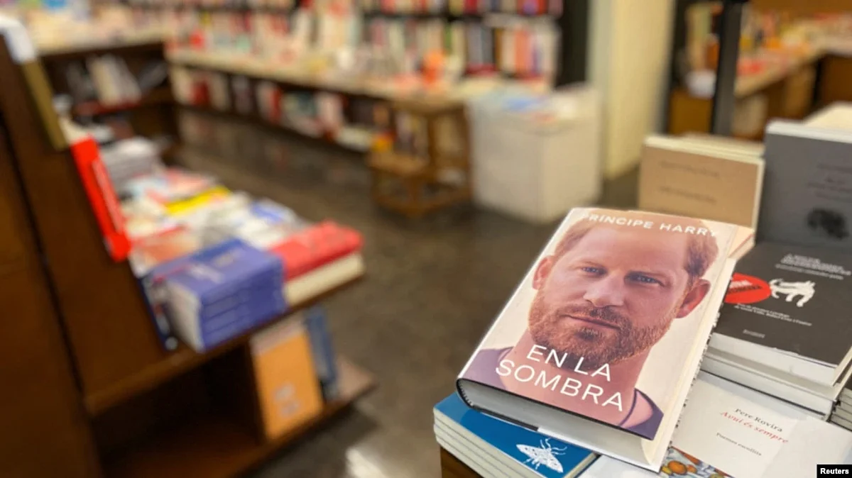 Prince Harry's memoir in a bookstore in Barcelona, Spain, Jan. 5, 2023. (Reuters)