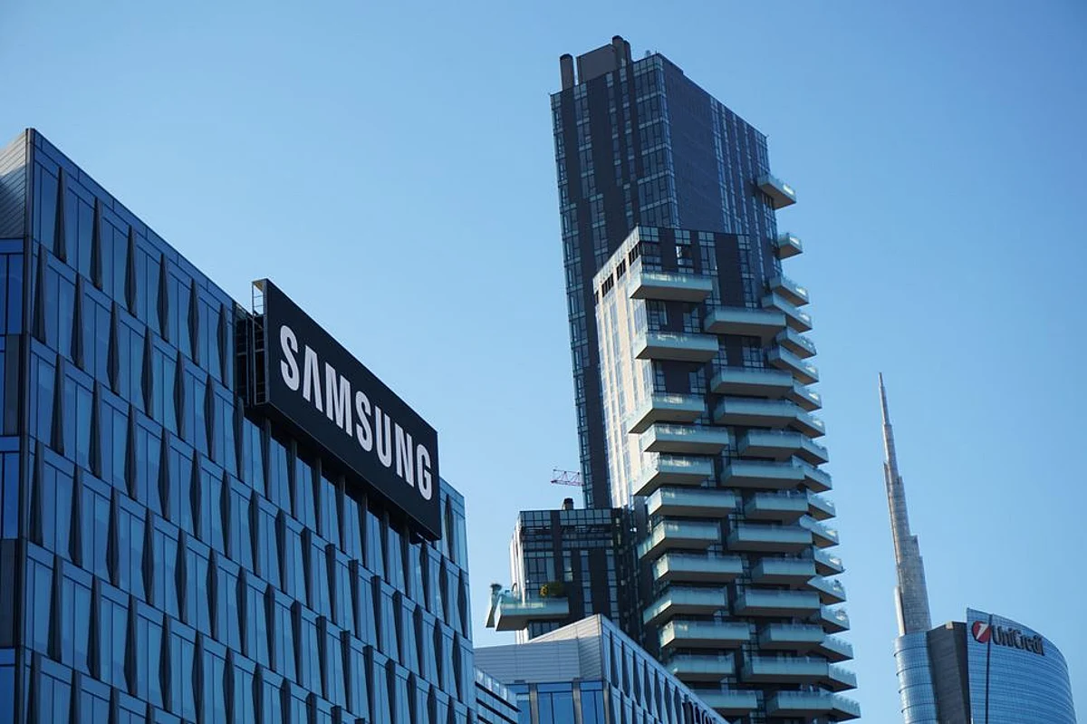 Smartphone history spanning over a decade: the Samsung version