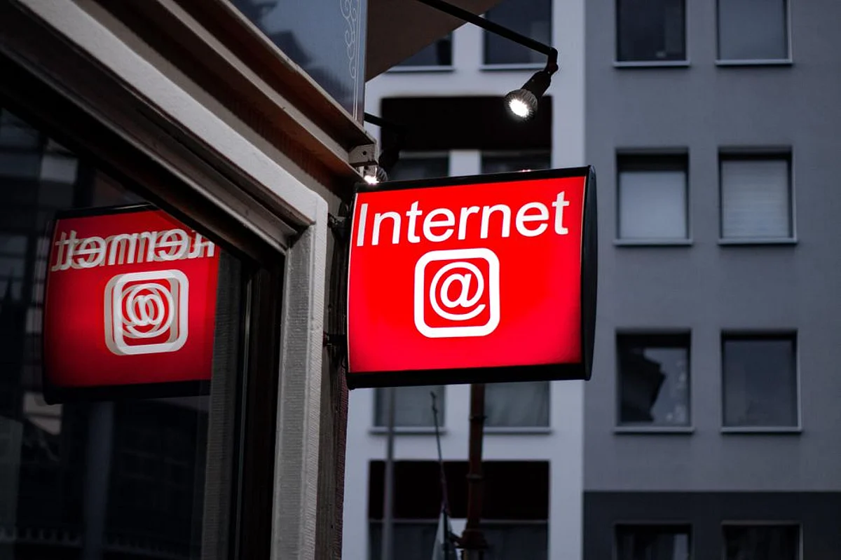 Internet faces greater risk as 2nd serious bug found, patch released
