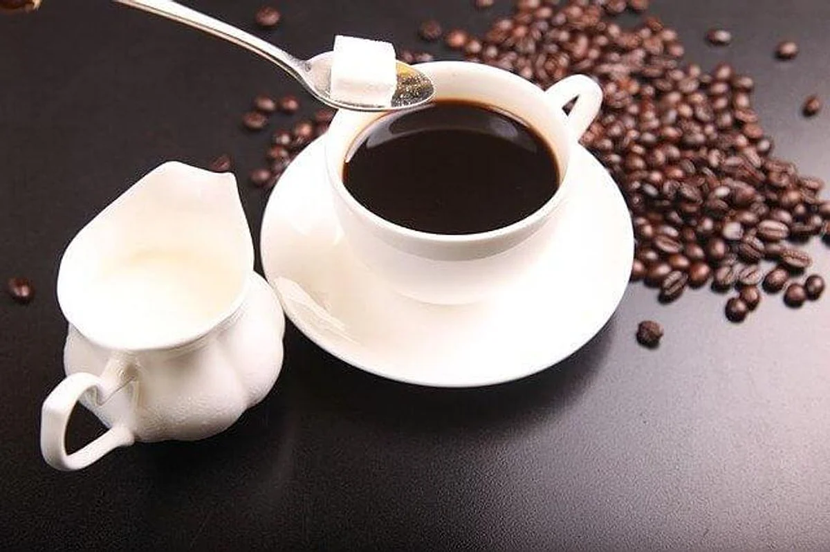 Heavy Coffee Consumption Linked To Risk Of CVD