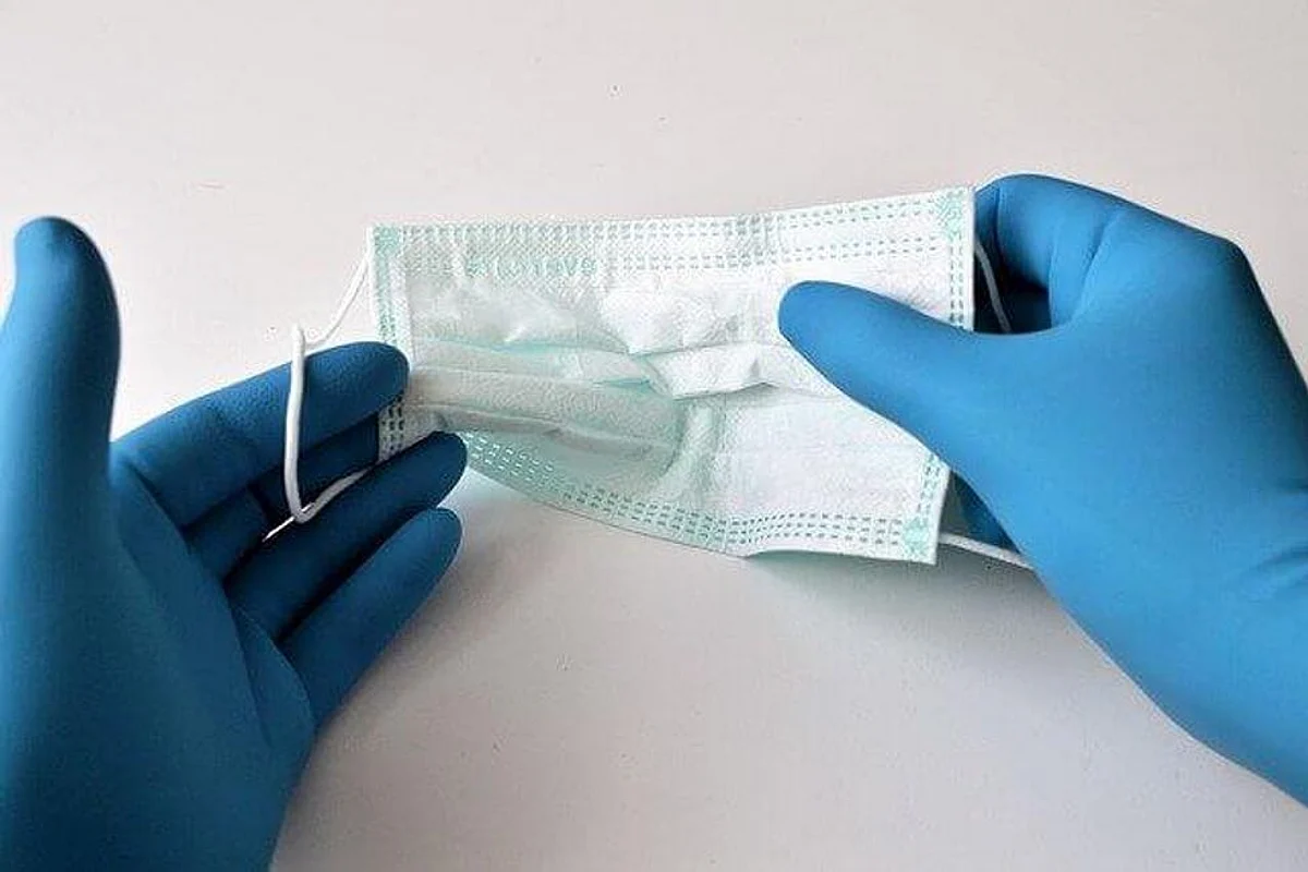 Combining Cloth And Medical Masks Can Reduce Exposure To Virus