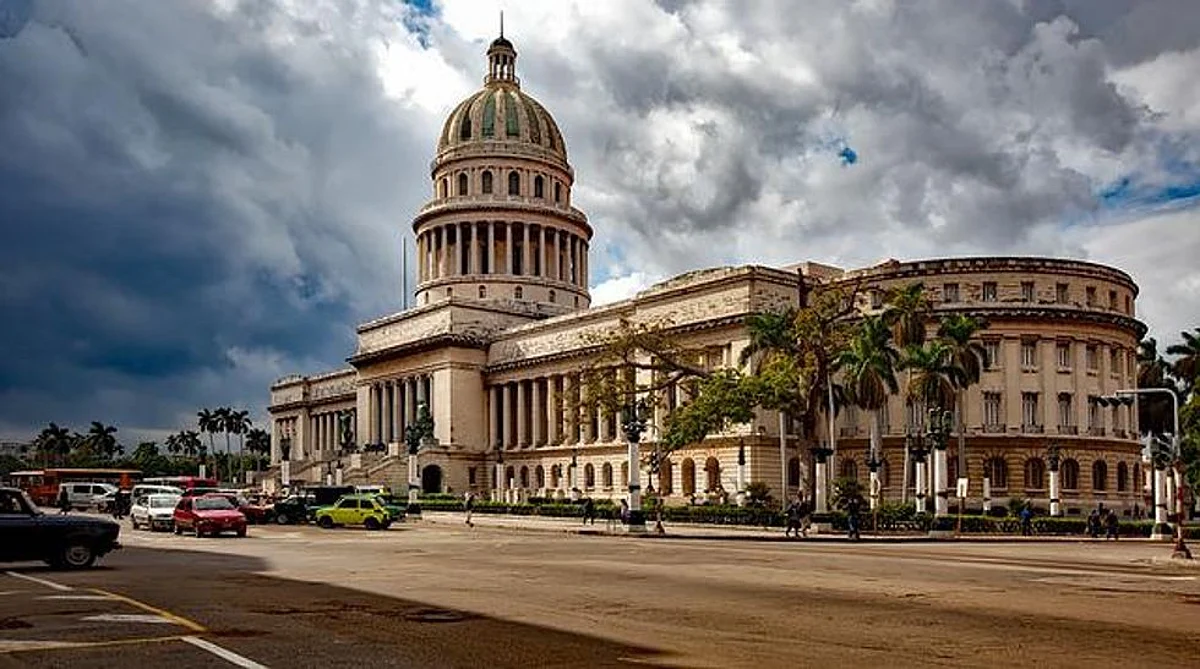 Cuban Government Allows Private Initiative In Business