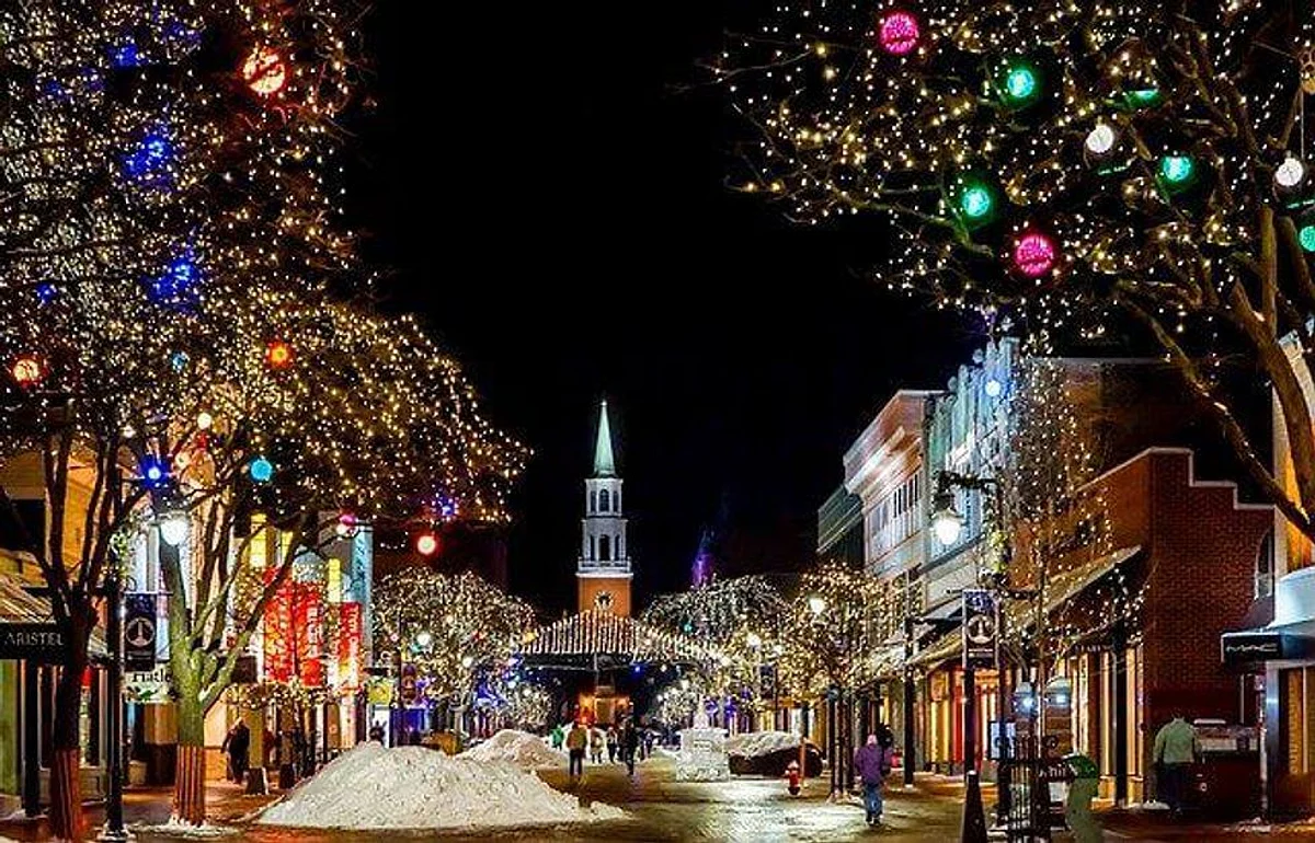 Home Decoration Ideas To Light Up Your Place This Christmas