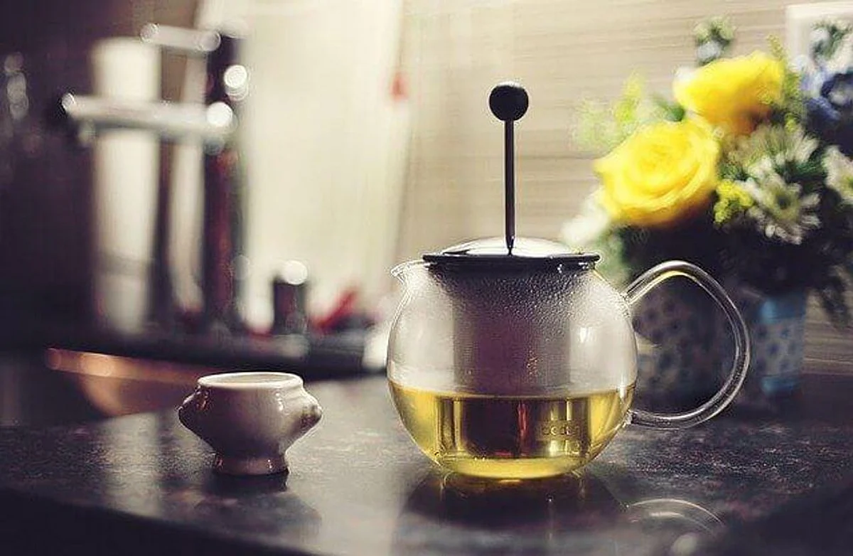 Chemical Compounds In Green Tea And Dark Chocolate Can Block The Virus