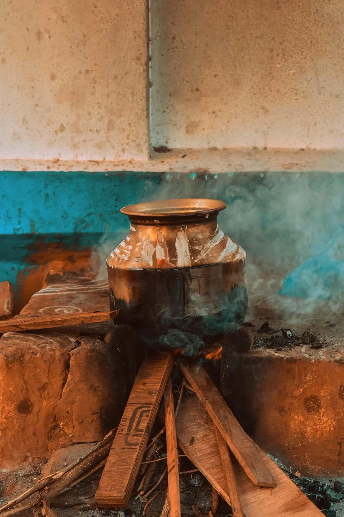 Cooking With Biomass Fuels Damages Lungs