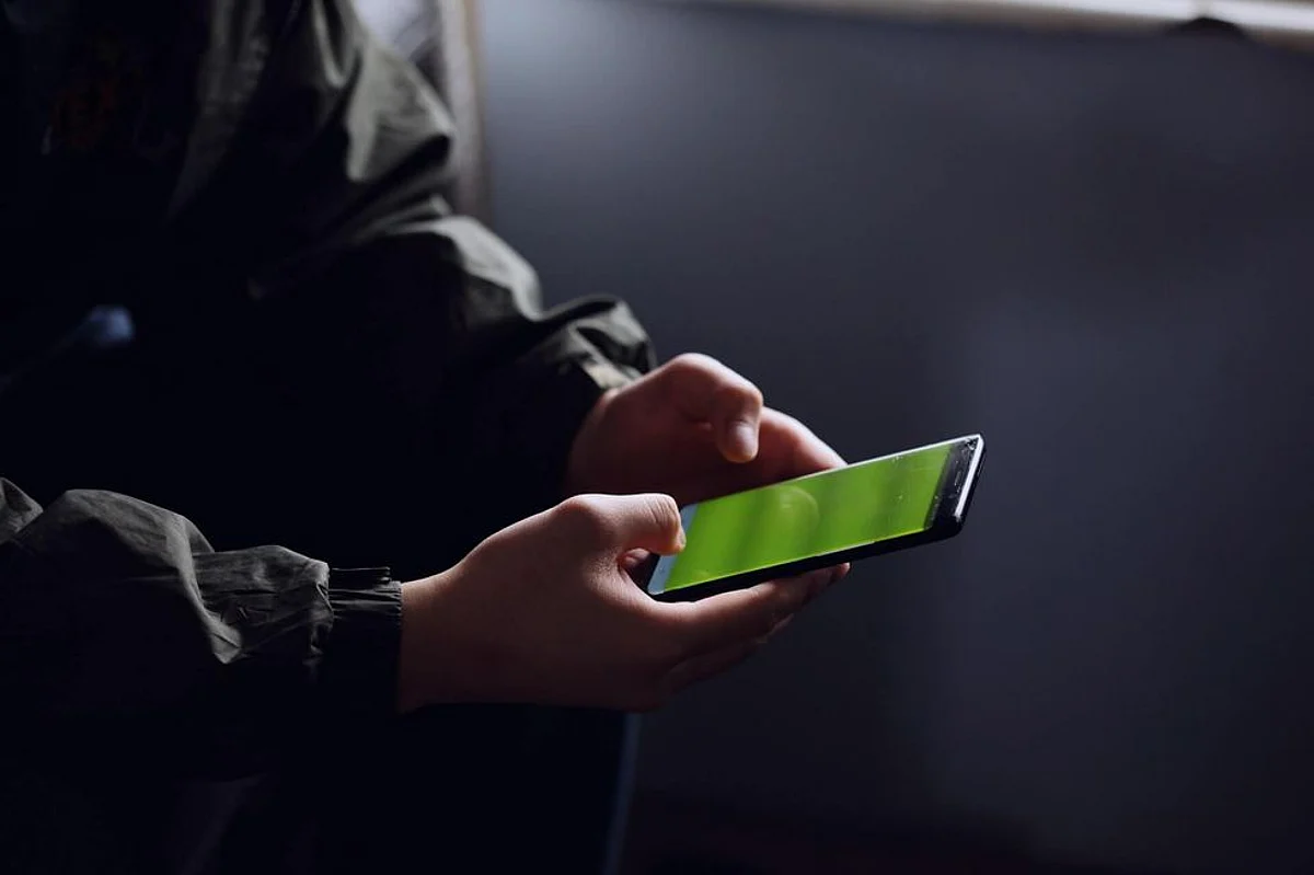 Millennials Spend Most of The Time on Smartphones