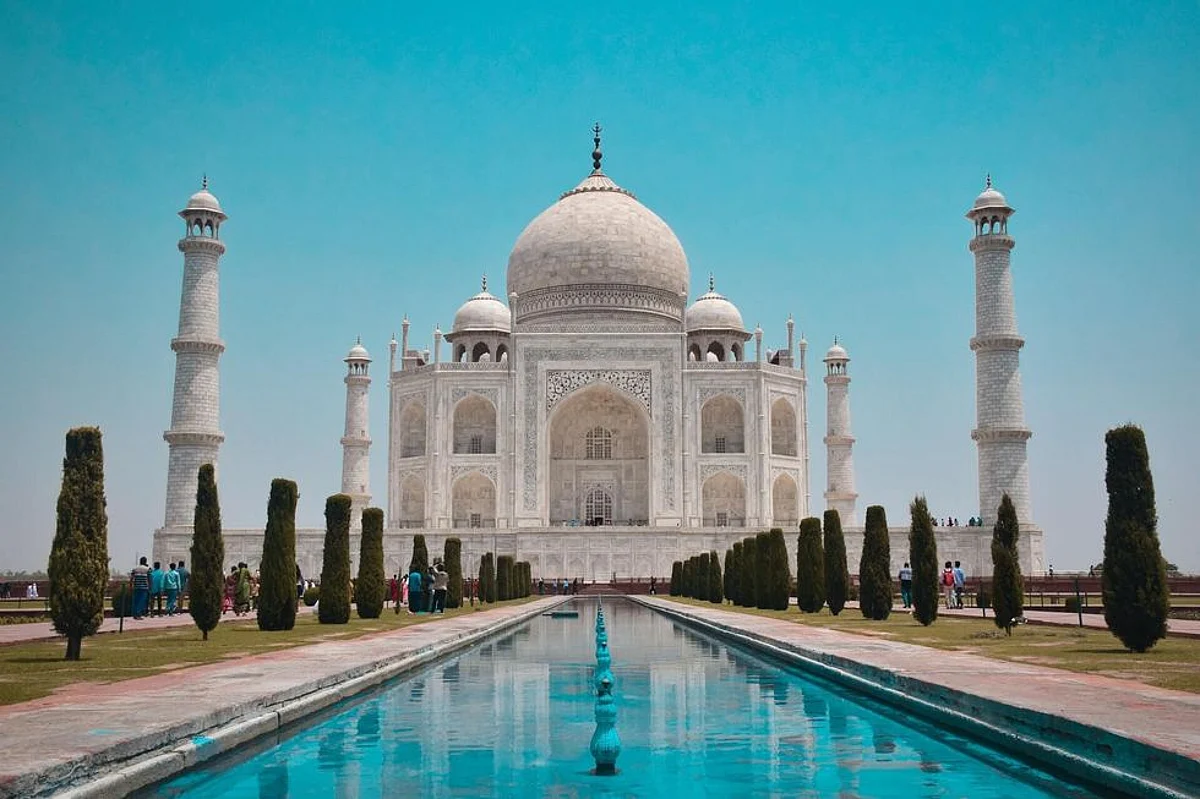 Agra Mayor To Remove Taj Mahal Restriction of 5K Visitors Per Day