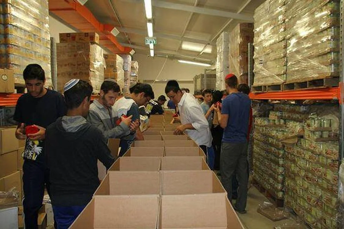 How Yad Eliezer Feeds Israel’s Hungry