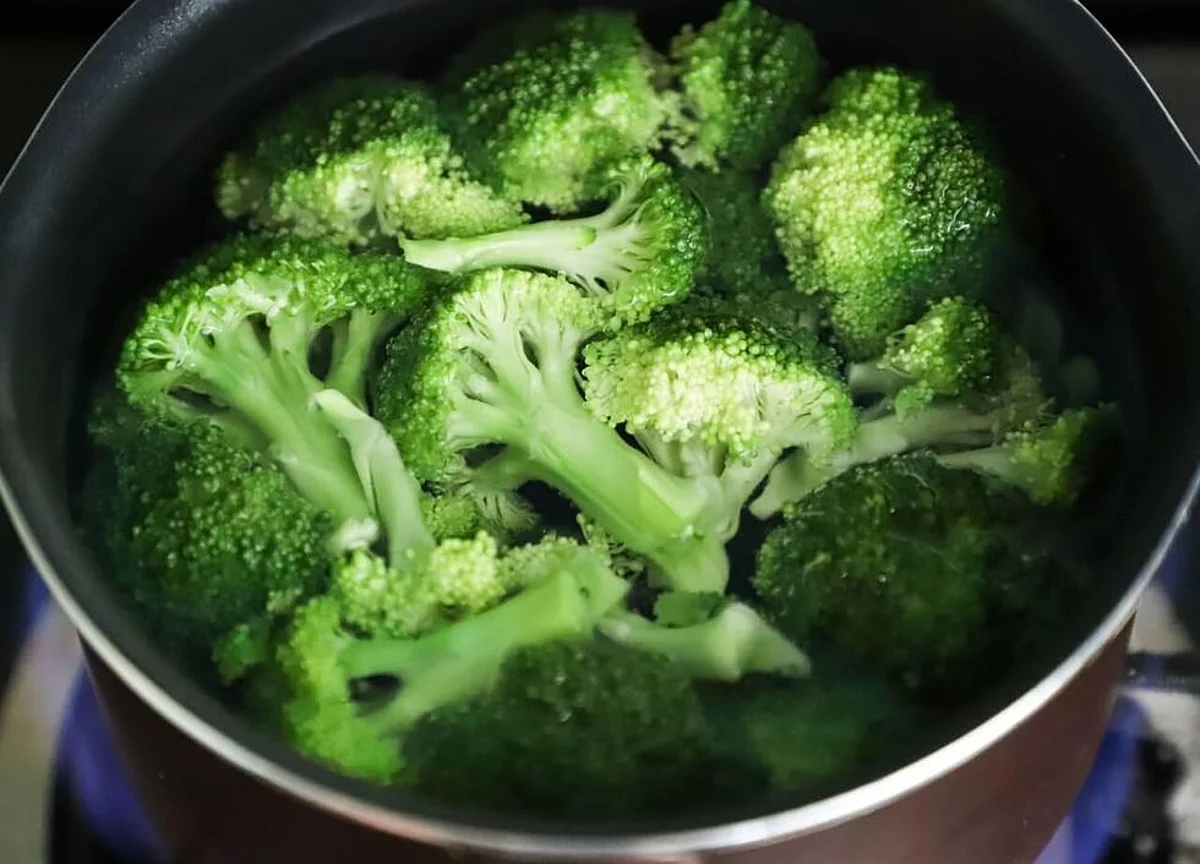 High Broccoli, Cabbage Consumption Linked to Low Heart Attack Risk