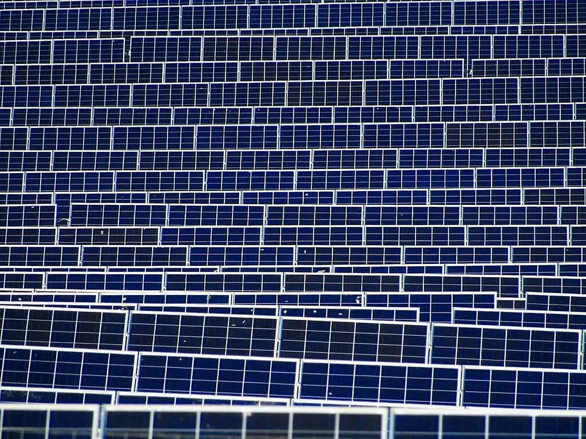 New Solar Tender to Give VGF Support to Cut Chinese Imports