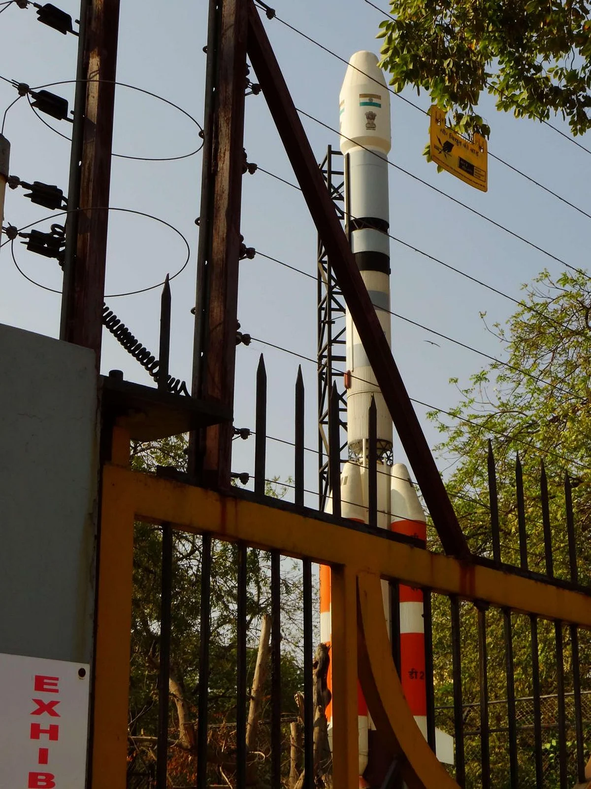 ISRO, ARIES Sign MoU for Space Situational Awareness