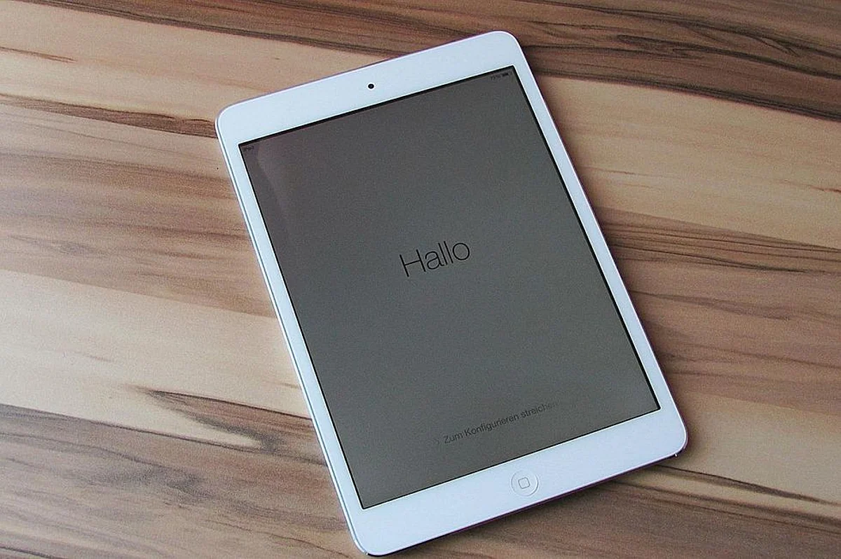 Apple Designs 30 Creative Activities for Kids on iPad
