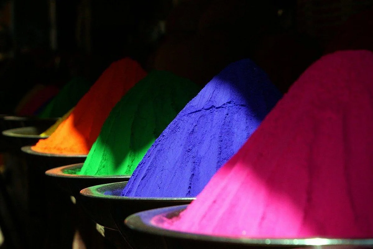 Follow These Tips to Safeguard Your House From Holi Colours