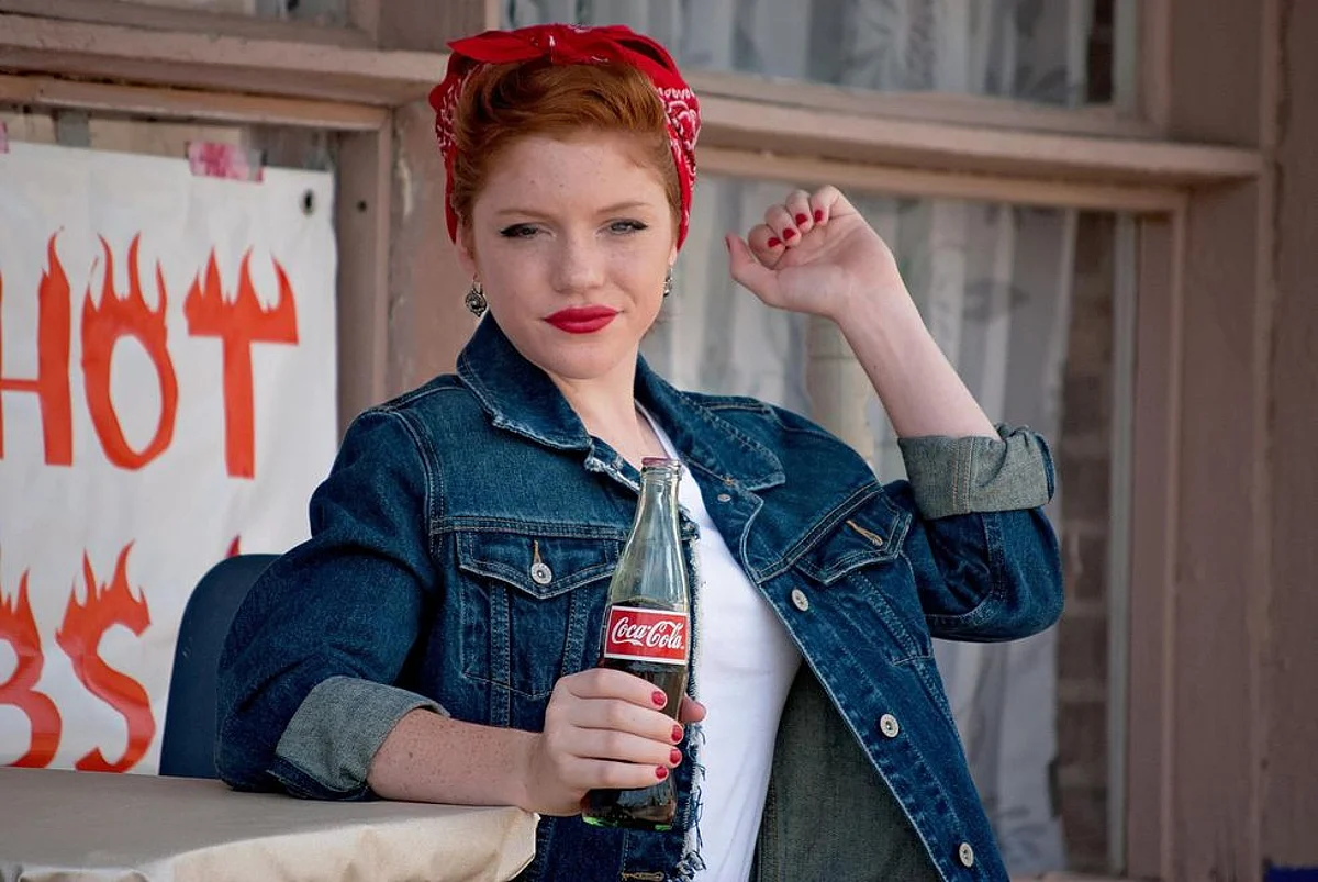 Retro Fashion Style to Make a Comeback This Year: Fashion Experts