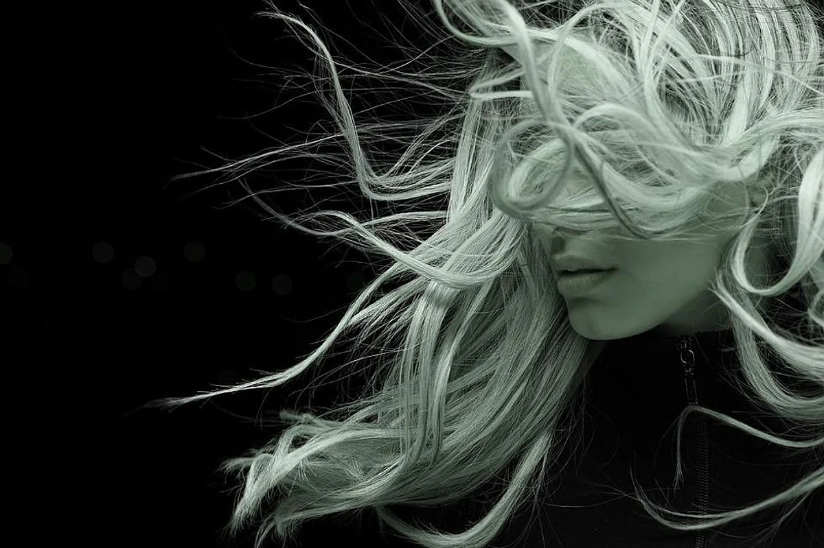 Know What Supermodel Noyonika Chatterjee Has to Say about Hair Styling During Monsoon Weather and More