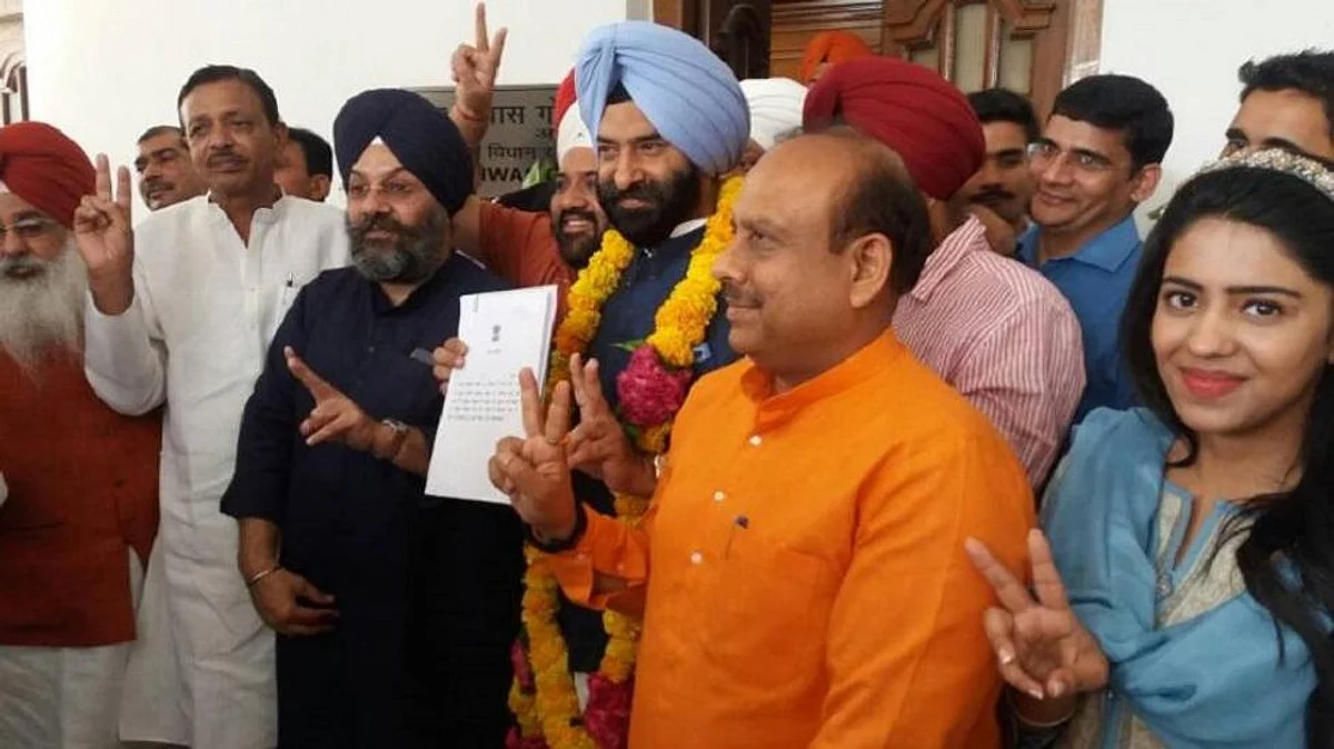 BJP wants thorough probe for Delhi Chief Minister Arvind Kejriwal, also wants him to resign for ‘involvement in PWD scam’
