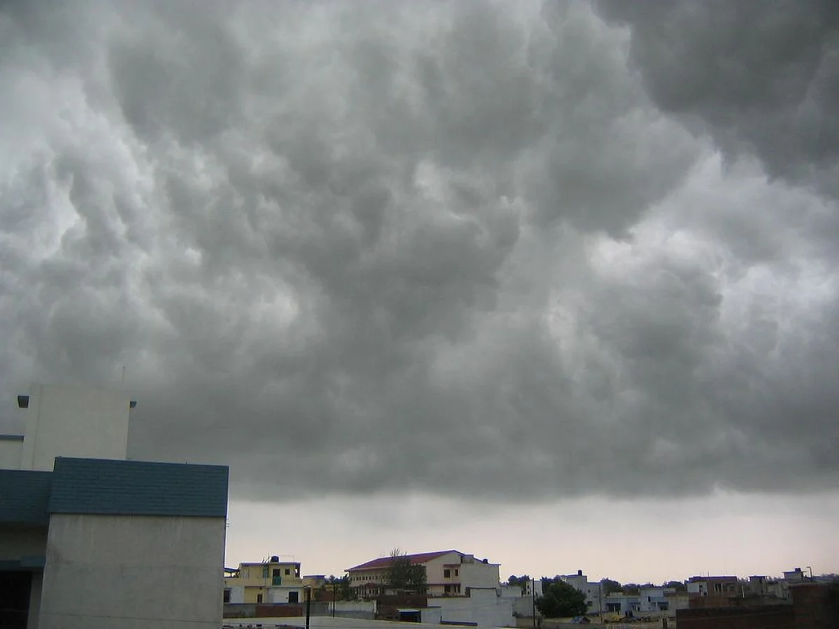 Indian Ocean Warming leads to change in the Rainfall Pattern and Groundwater Storage in India