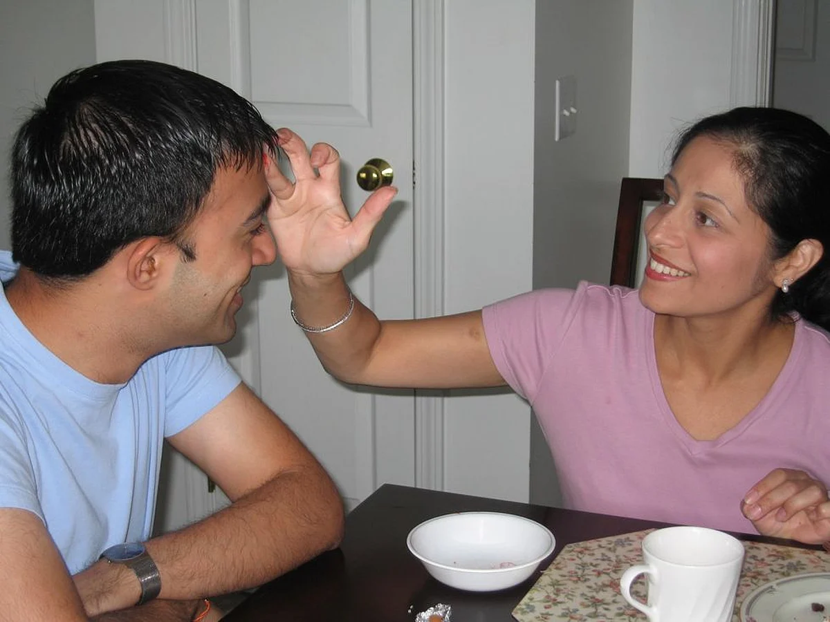 Bhai Dooj: The Hindu Festival celebrates Bond between Brothers and Sisters