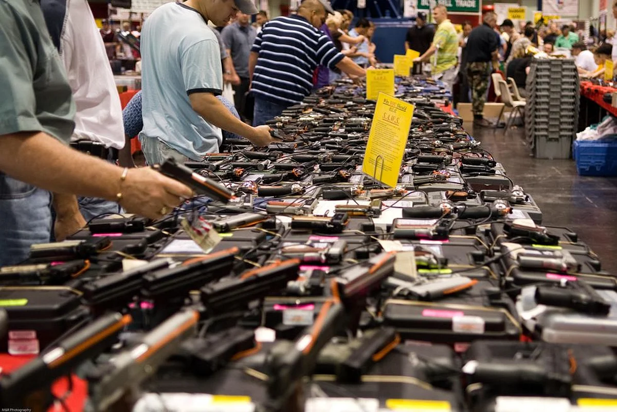 Delhi Police busts International Arms trafficking racket where gun supply is from Pakistan