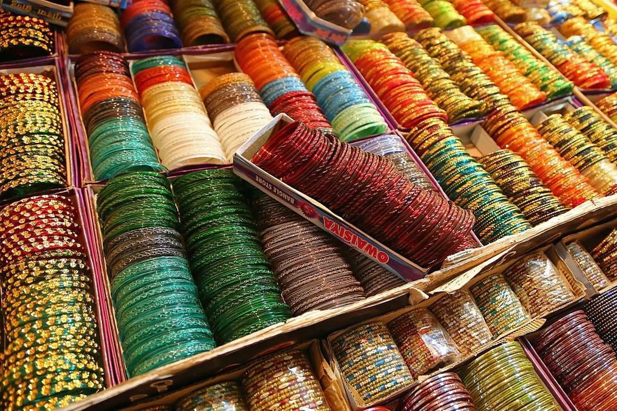 Significance of bangles in Indian culture and their regional diversity