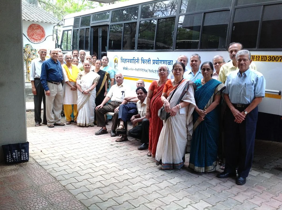 Education and dreams on wheels: Mobile Science Laboratory