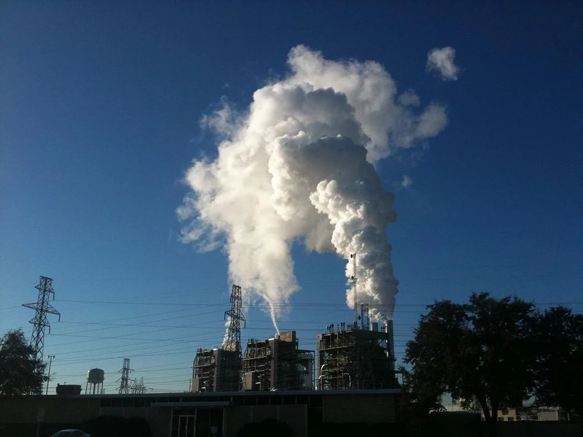 Climate change: US announces new greenhouse gas commitments