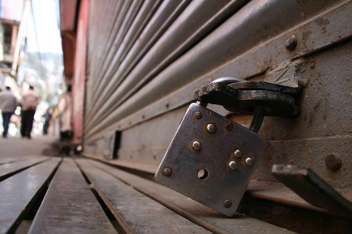 Day long shut down brings life to standstill in Andhra Pradesh