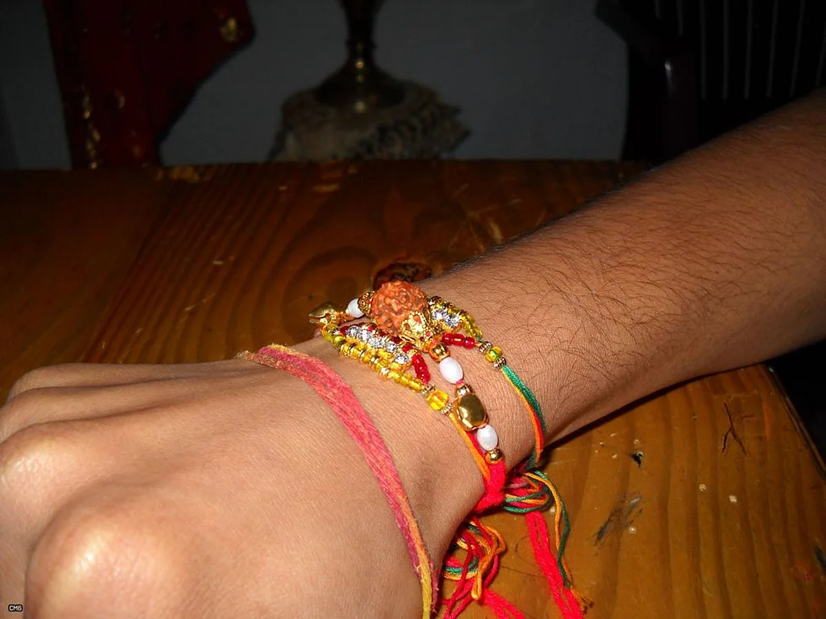 Andhra Pradesh, Telangana celebrate Rakshabandhan with fervour