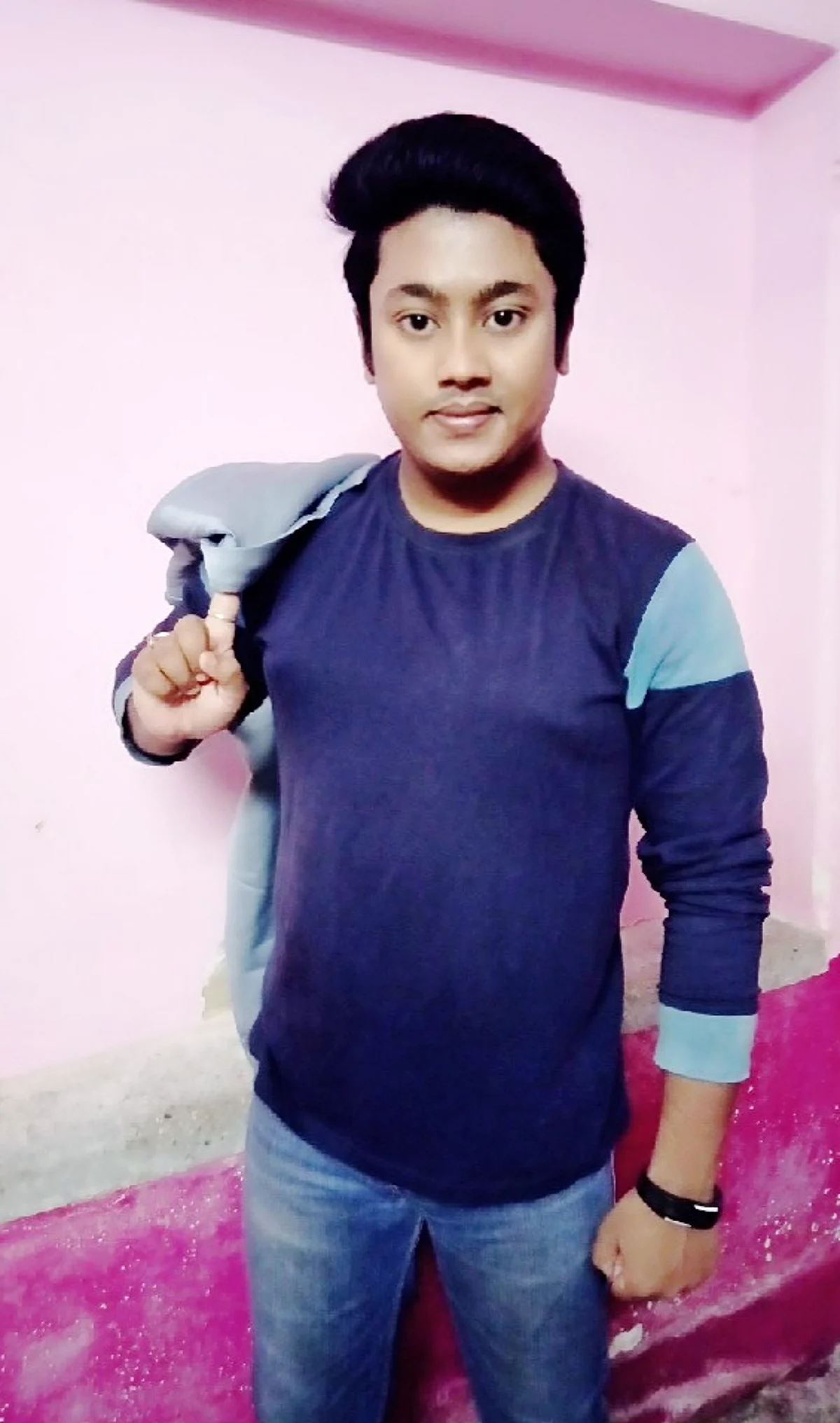 Actor Susovan Sonu Roy was an part of the Star Jalsha channel serial "KoraPakhi"