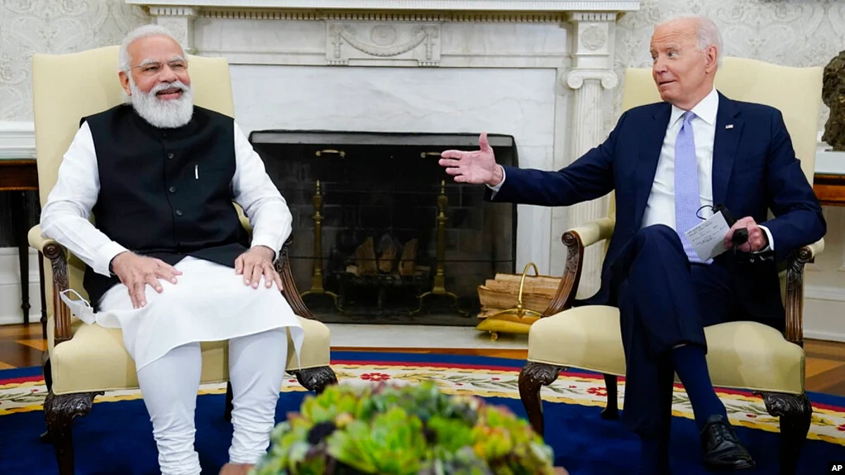 President Joe Biden meets with Indian Prime Minister Narendra Modi in the Oval Office of the White House, Sept. 24, 2021. (VOA via AP)