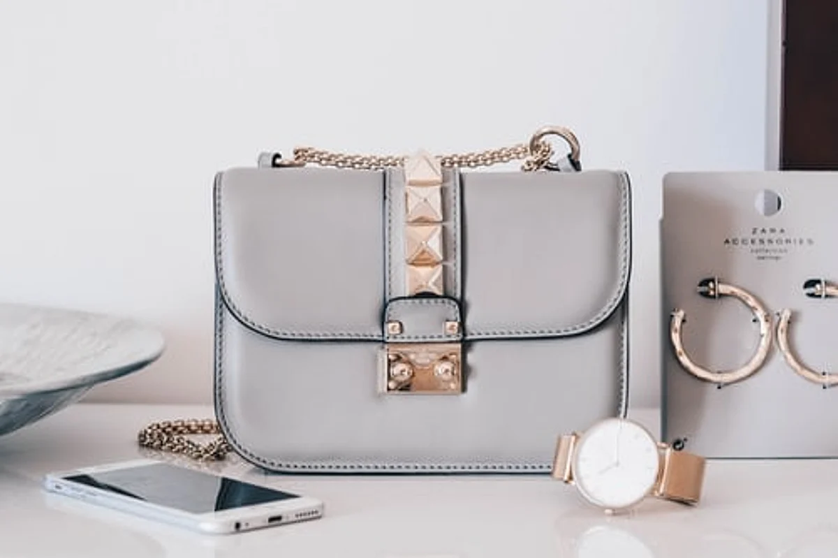 Trendy Accessories That Are a Must-Have for Every Fashionista