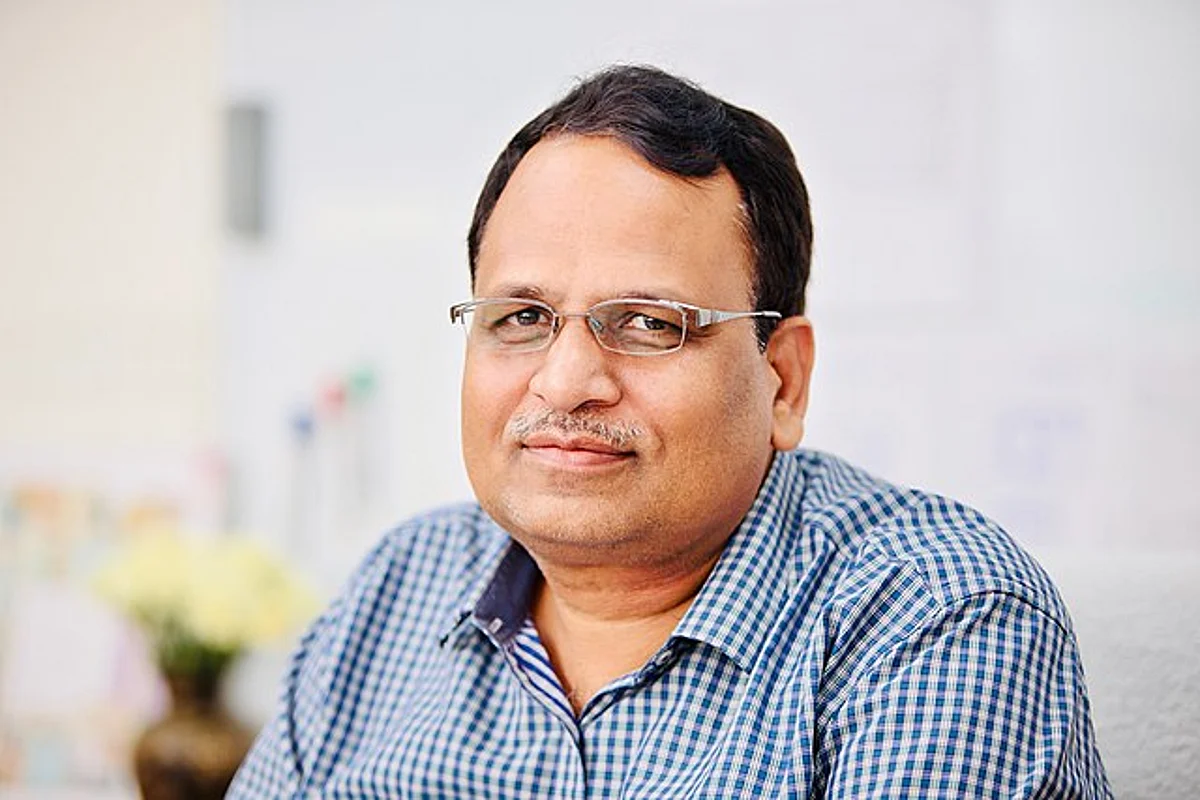 दिल्ली की तबीयत देखने वाले Satyendra Jain की तबीयत पर ED का सवाल