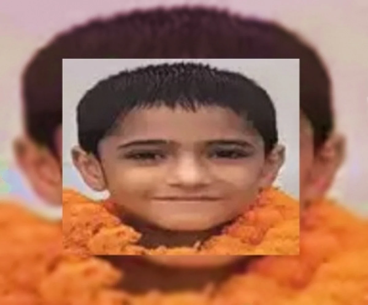कक्षा 2 के शिवांश मोहिले ने यमुना नदी को महज 18 मिनट में तैरकर पार किया