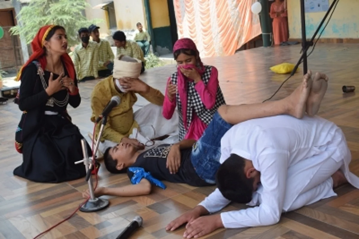 छात्रों ने Disaster Risk Management के लिए 206 शो का बनाया रिकॉर्ड