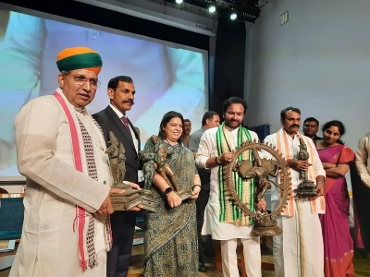 भारत सरकार ने वापस लाईं दशकों पहले चुराई गई मूर्तियाँ