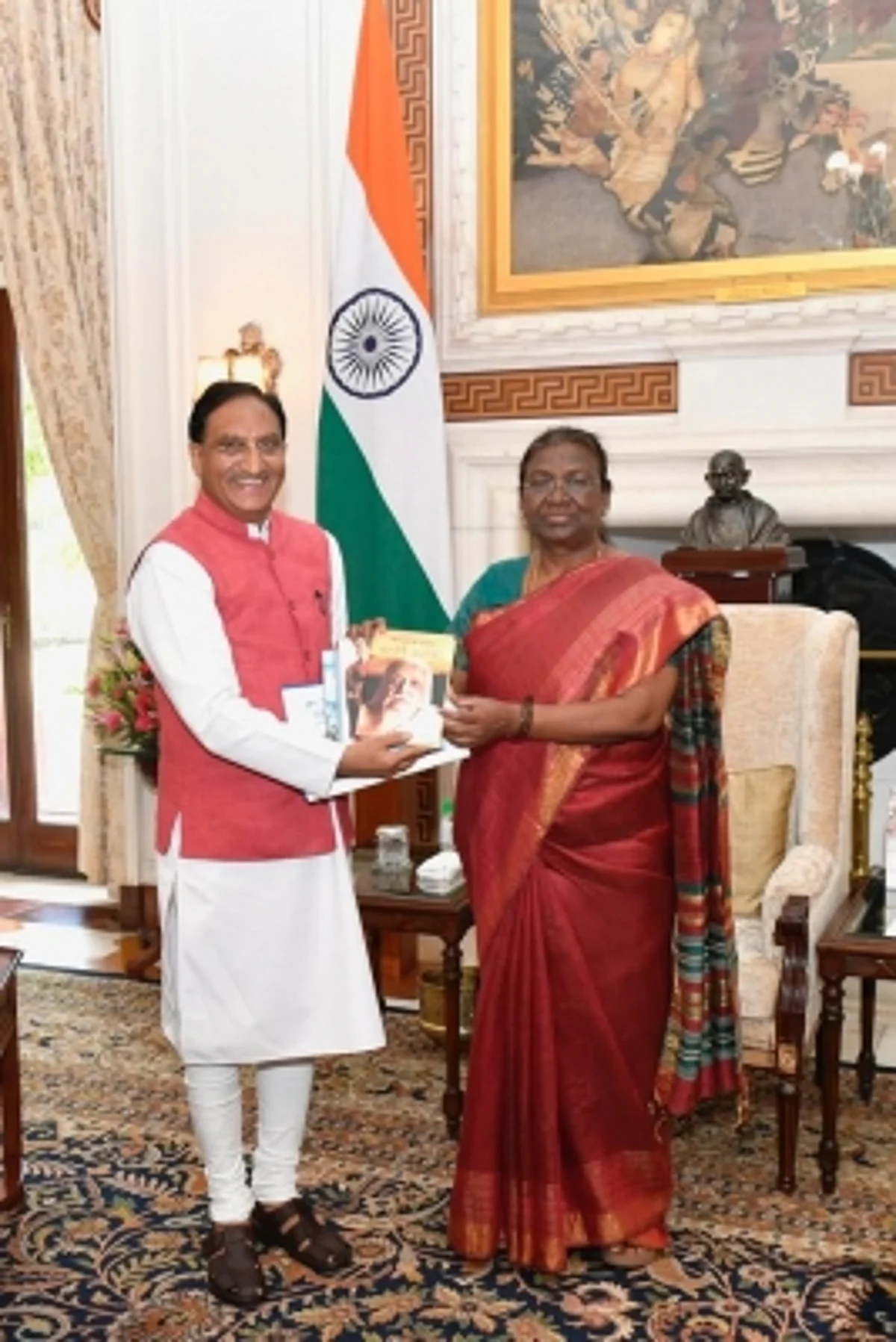 राज्यपाल रहते द्रौपदी मुर्मू ने कर लिया था 'नई शिक्षा नीति' का अध्ययन : निशंक