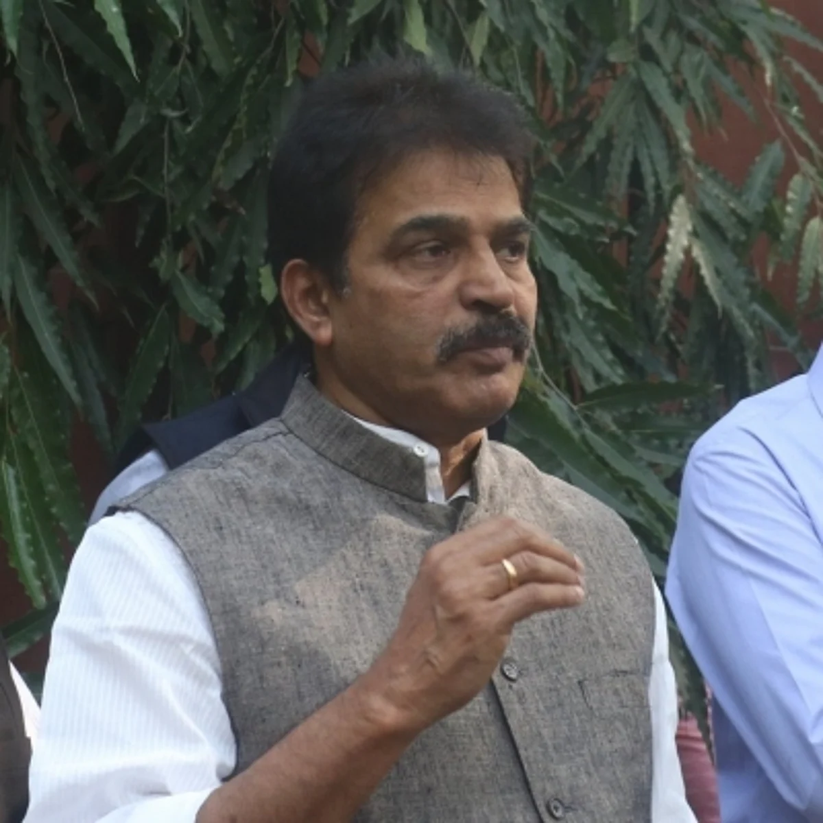 सौर घोटाला, यौन शौषण मामले में सीबीआई ने की वेणुगोपाल से पूछताछ