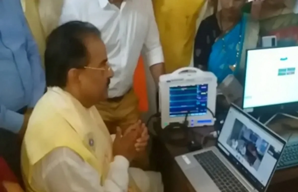 राज्य मंत्री अजय भट्ट ने किया डिजिटल विलेज का उद्घाटन