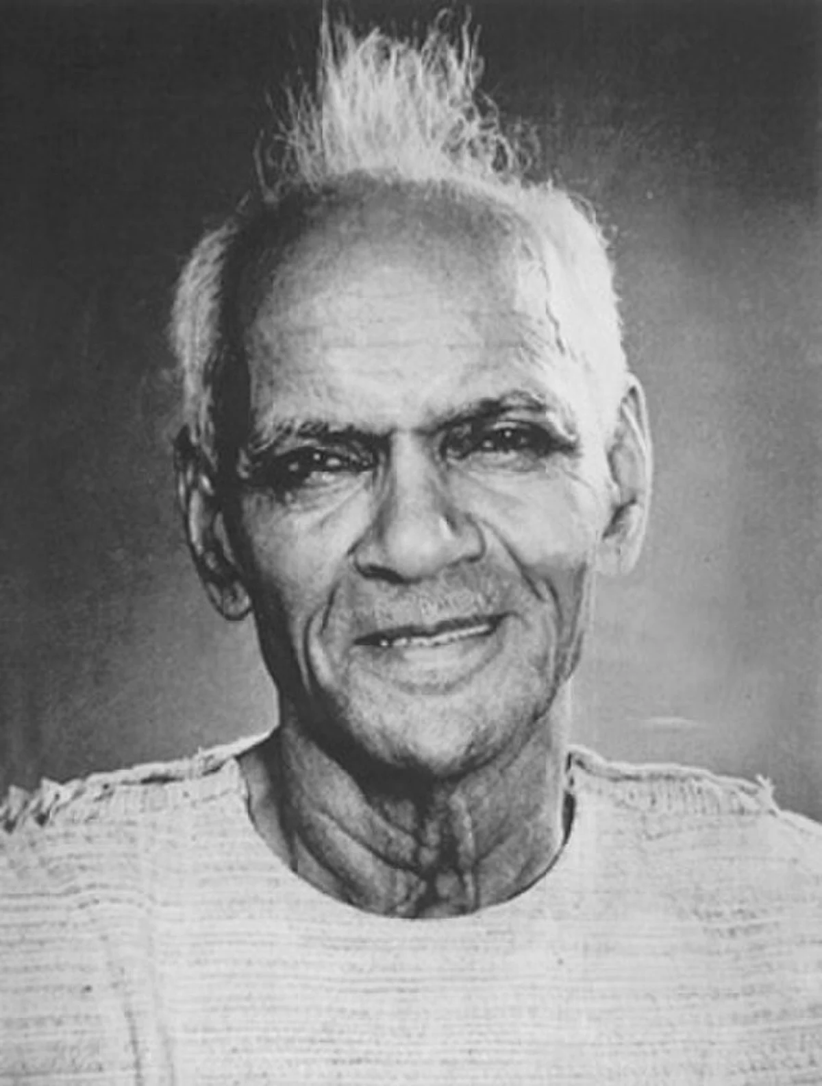 पंडित श्रीराम शर्मा जेल में बंद हो गए ।