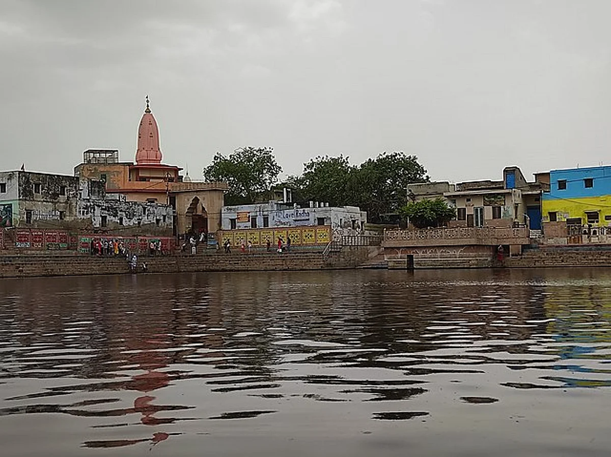 अहोई अष्टमी के दिन राधा कुंड में स्नान करने का है महत्व