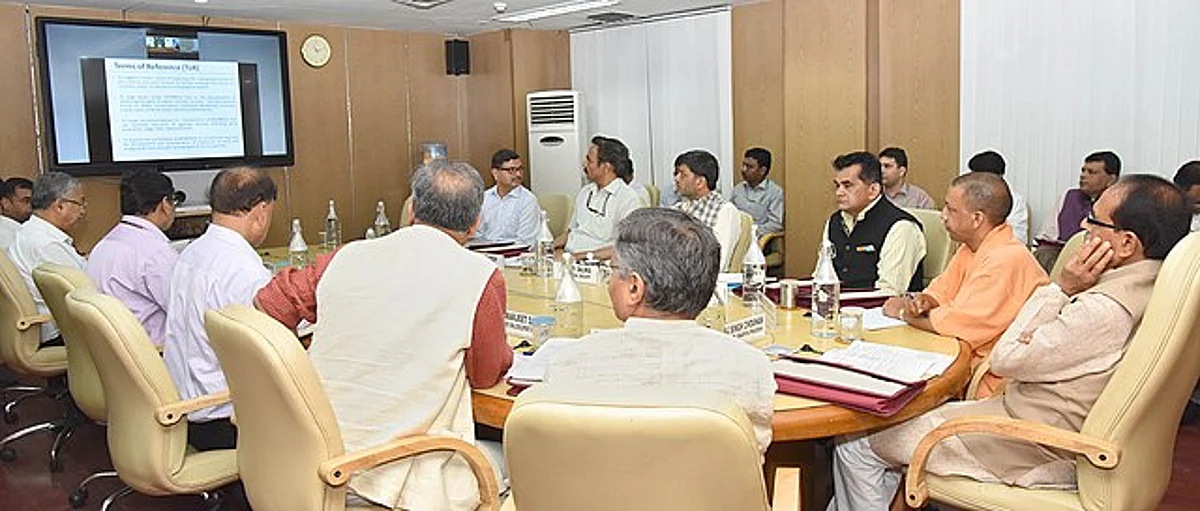 जुलाई, 2018 को नई दिल्ली में एमजीएनआरईजी और कृषि नीतियों के अभिसरण पर मुख्यमंत्री योगी आदित्यनाथ