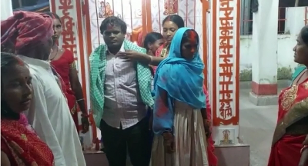 दृष्टिबाधित जोड़े ने 4 साल से चले आ रहे प्यार के बाद लिए सात फेरे