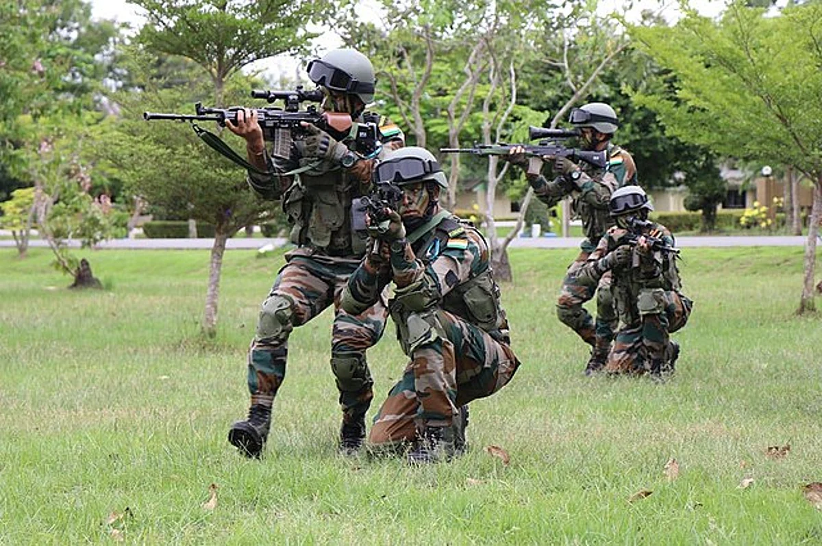 सराहनीय शादी का निमंत्रण