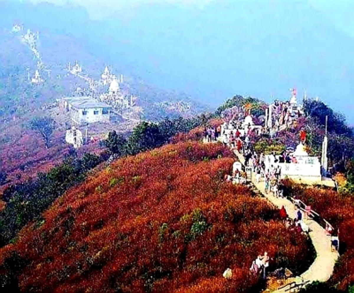 पारसनाथ पहाड़ी पर्यटन स्थल घोषित