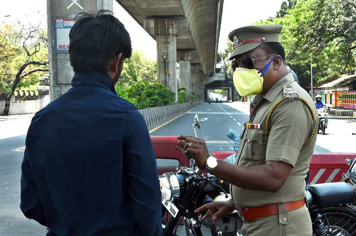 गाड़ियों पर लिखे जातिसूचक शब्दों के खिलाफ कार्रवाई करेगी : ट्रैफिक पुलिस